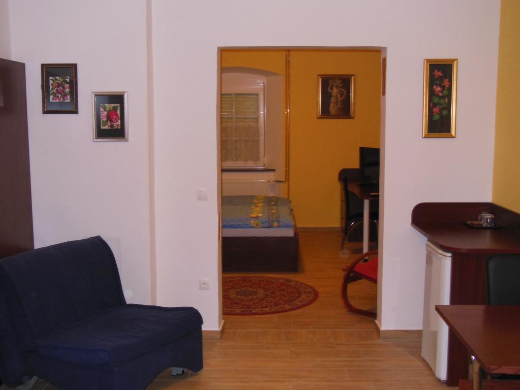 Hotel Pri Belokranjcu Νόβο Μέστο Εξωτερικό φωτογραφία