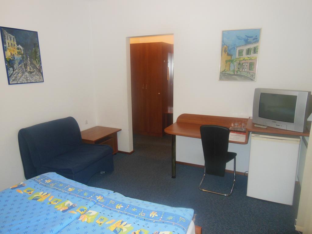 Hotel Pri Belokranjcu Νόβο Μέστο Δωμάτιο φωτογραφία