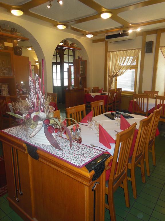 Hotel Pri Belokranjcu Νόβο Μέστο Εξωτερικό φωτογραφία