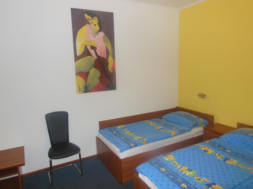 Hotel Pri Belokranjcu Νόβο Μέστο Δωμάτιο φωτογραφία